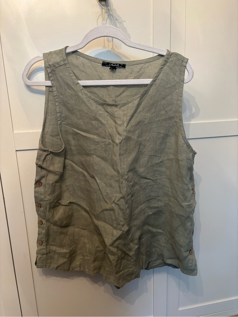 CHARLIE B Olive Green Sleeveless Linen Tank